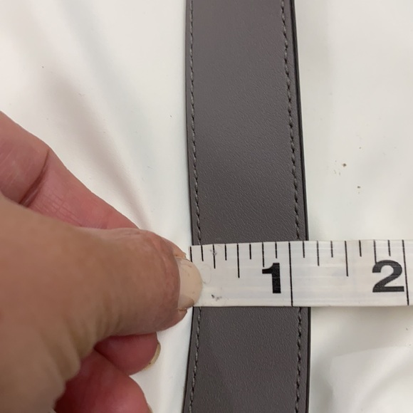 Gucci Leather Belt with Interlocking G Horse-bit Buckle in Taupe Gray - Picture 4 of 7